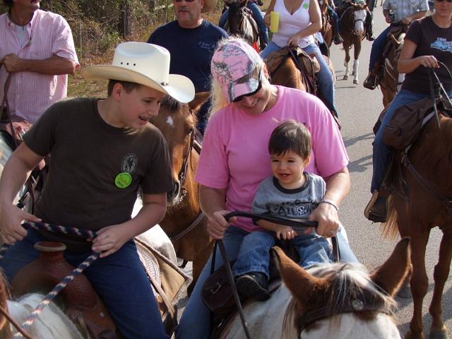 037-Justin & Jennifer with Grandson.jpg